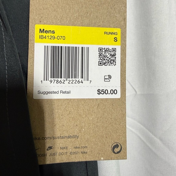 NWT Nike Men's Dark Gray Athletic Shorts sz S (3AP) - Picture 2 of 7